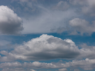 Fototapeta premium Overcast sky with grey clouds forming in New York above Mount Vernon, New York