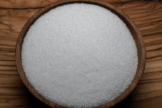 Fine salt (sodium chloride): the undisputed king of the kitchen.