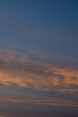 Obraz premium Golden Clouds at Sunset