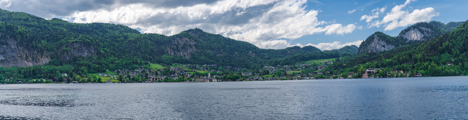 Fototapeta premium Scenic view of Wolfgangsee lake and alpine mountains in Salzburg, Austria