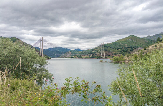 Carlos Fernandez Casado bridge over Luna reservoir