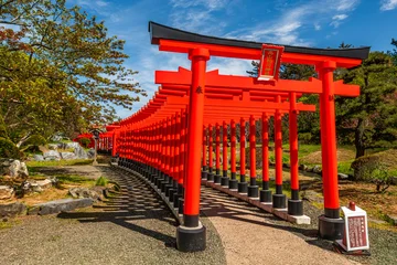 Fototapete Torii Tore Red torii gates in Tsugaru, Aomori.  © aLLAN