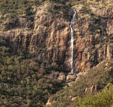 Carr Falls in Arizona running in the early morning