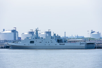 PLA Navy warship moored beside the Yangtze River in the Shanghai region of China. © Mariusz