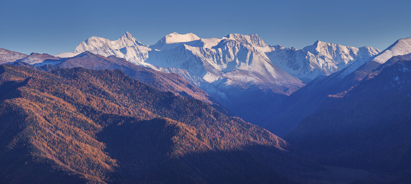 Belukha Mountain is the highest point of Altai, panoramic view of snow-capped peaks, climbing and traveling