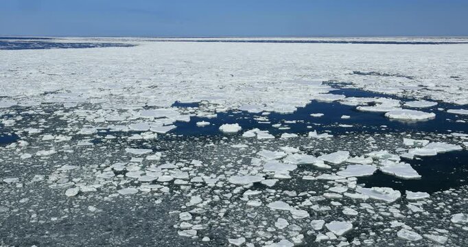 能取岬からオホーツク海の流氷