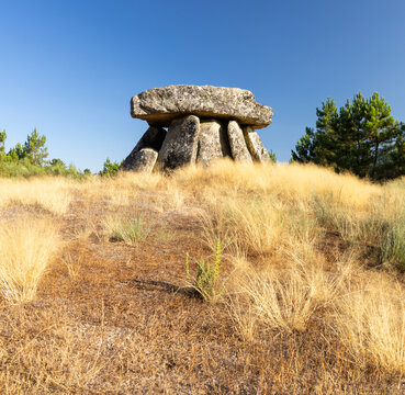 Dolmen Anta de Fonte Coberta near Alijo, Vila Cha, Portugal