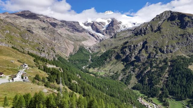 Il Monte Rosa da Sant'Anna, Gressoney