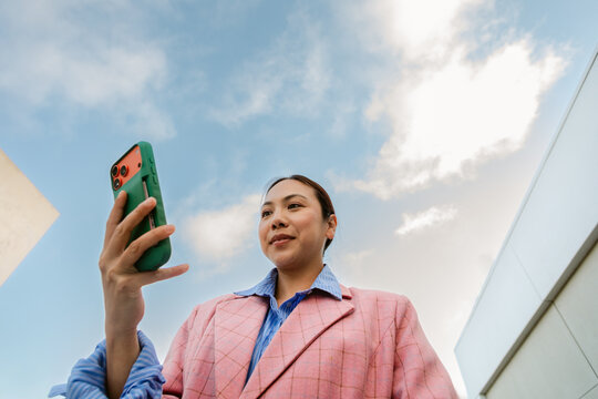 Using Smartphone Urban Sky