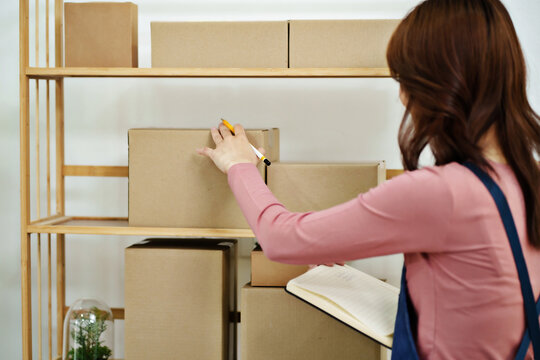 Small business owner packing in the cardbox&nbsp;preparing parcel for delivery online selling&nbsp;sell Online on the Internet from home