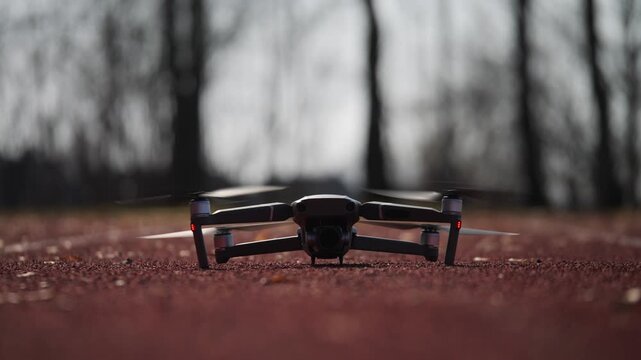 Quadcopter Blades Activating and Shutting Down on Ground