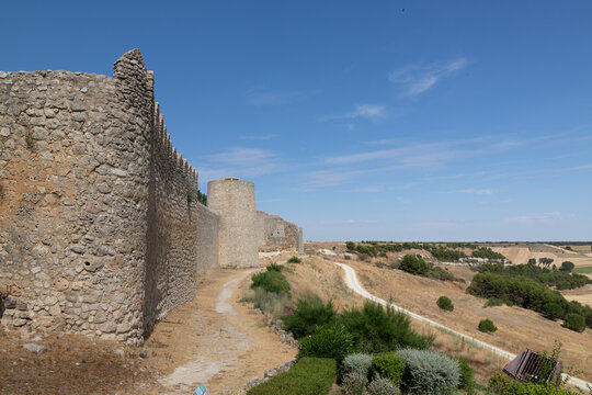 Ure&ntilde;a castle walls protecting valladolid rural landscape