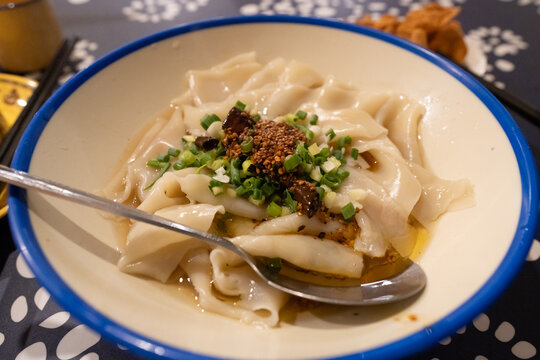 Qin Wei Guan　秦味館の油潑麵