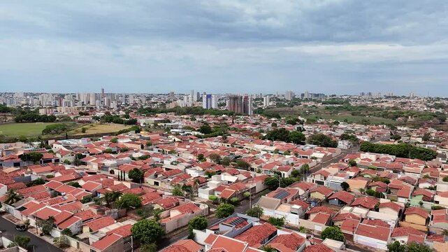 Vista a&eacute;rea dos Bairros Tancredo Neves e Jardim Esp&iacute;rito Santo em Uberaba, Minas Gerais