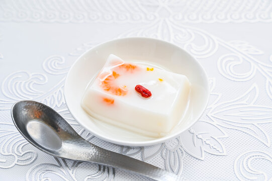 杏仁豆腐 Images – Browse 889 Stock Photos, Vectors, and Video