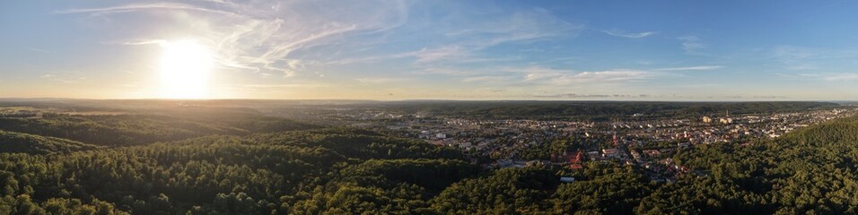 Panorama Wejherowa podczas zachodu słońca. Letni wieczór z widokiem na okolice Wejherowa.default © Lukasz