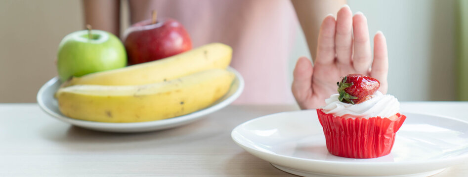 person avoid to eat high cholesterol food