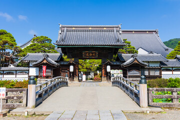 Fototapeta premium 日本の風景・初夏 長野 善光寺 大勧進