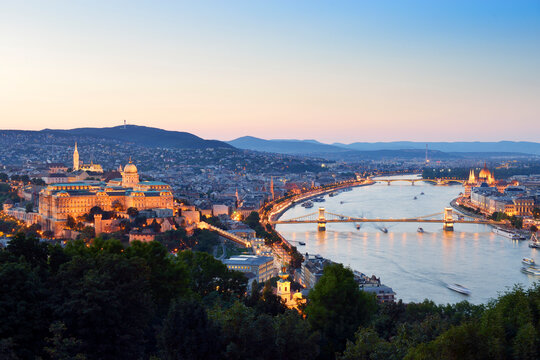 Hungary, Budapest, View to River Danube, Chain Bridge, Buda Castle and Parliament Building, Blue hour