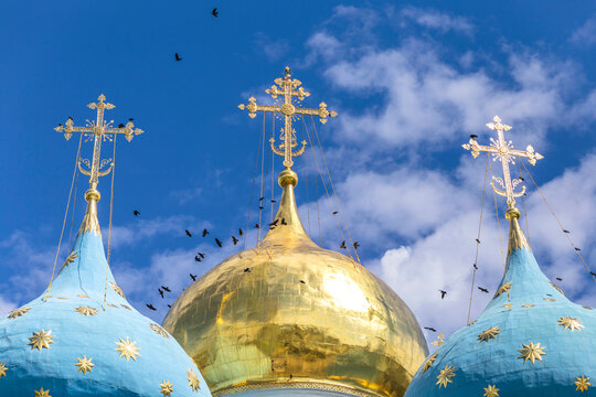 Russia, Sergiyev Posad, Trinity Lavra of St. Sergius, onion domes