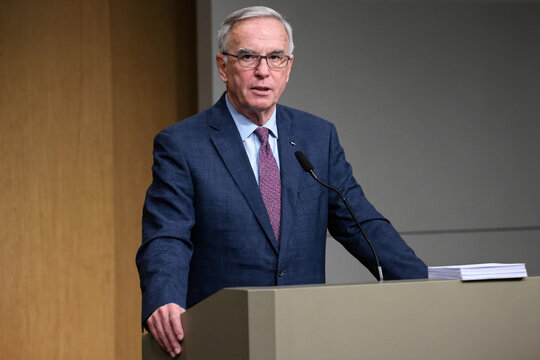 Senior Executive Delivering Formal AI Governance Announcement