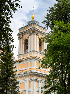 belfry of Holy Trinity Cathedral of Nevsky Lavra