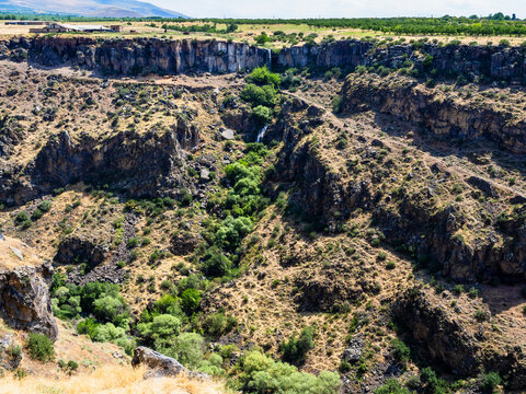 view of Kasagh ravine near Hovhannavank Monastery