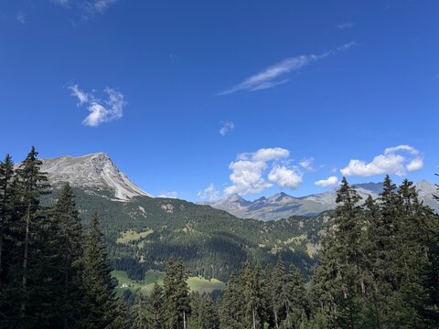 Sch&ouml;ne Landschaft bei Reschen in S&uuml;dtirol 