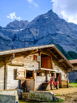 famous valley in austria - alpe eng