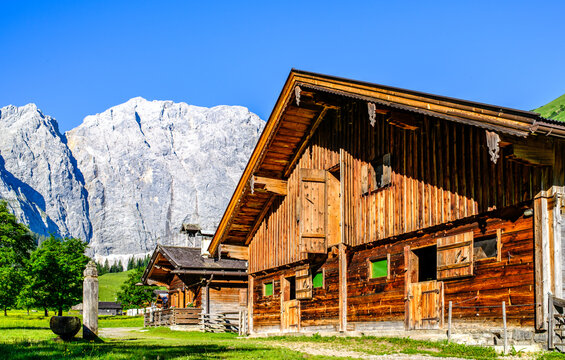 famous valley in austria - alpe eng