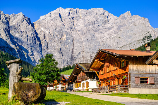 famous valley in austria - alpe eng