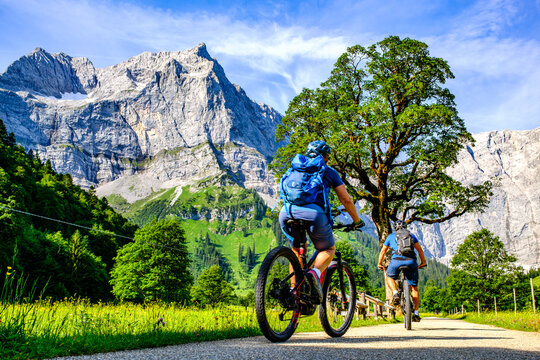 famous valley in austria - alpe eng