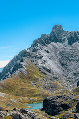Obraz premium Ai piedi del Monviso i laghi di Chianale e i laghi dell’altipiano del Longet