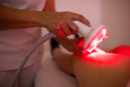 Red light therapy treatment for body contouring