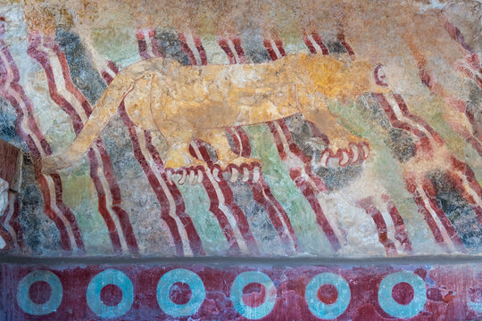 Puma mural by Avenue of the dead, Teotihuacan, Mexico.