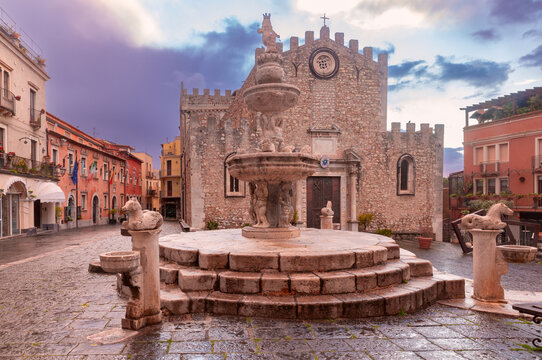 Historic Baroque Fountain in Piazza Duomo in Taormina, Sicily, Italy