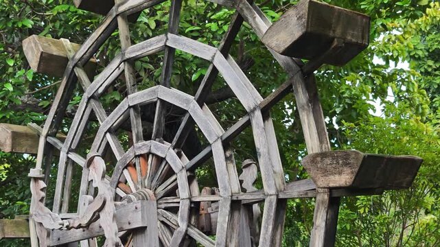 Water turbine made from wood 