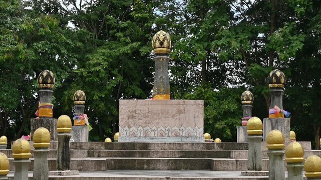 Footage of the navel city pillar of Chiang Rai. The 108 surrounding pillars symbolic to Mount Meru the sacred five-peaked mountain of Hindu mythology. 