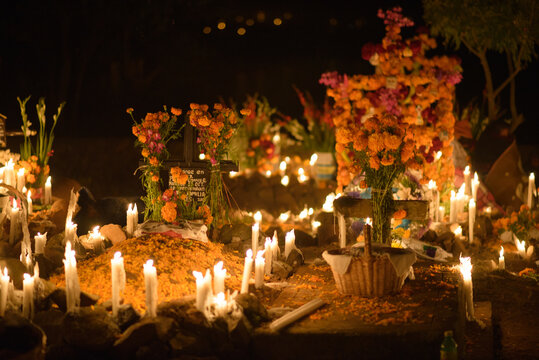 D&iacute;a de Muertos en la isla de la Pacanda