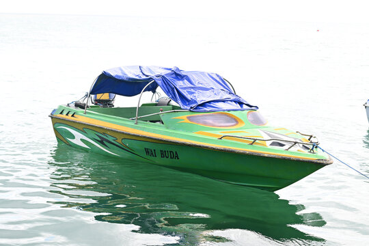 speedboat
