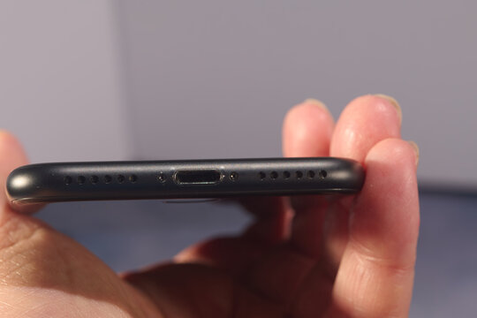 mobile, phone, smartphone, compartment, speakers, repair, cleaning, connector, charging, design, gadget, side, review, hand, type, model, scratched