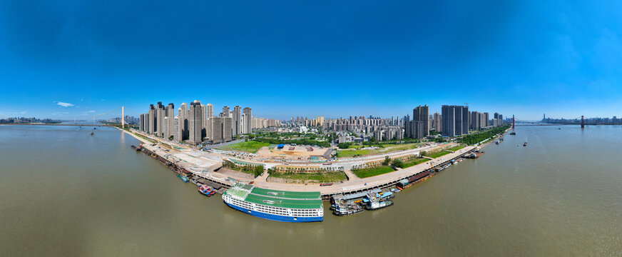 Yangsigang Stage Overlooking Construction Site, Urban River View Wuhan
