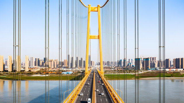 Yangsigang Bridge Across Yangtze River, Wuhan City Skyline