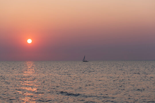 Sonnenuntergang an der Nordsee in Norddeich
