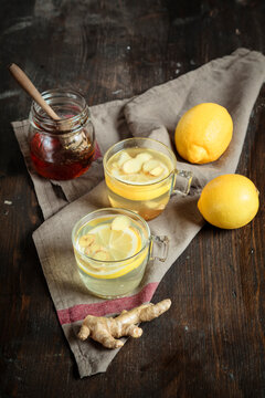 Hot lemon-ginger infusion with honey