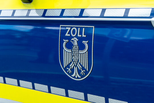 Deutscher Zoll Streifenwagen