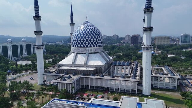 Sultan Salahuddin Abdul Aziz Mosque in Shah Alam, Malaysia.