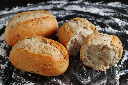 Fresh Multigrain Bread Buns