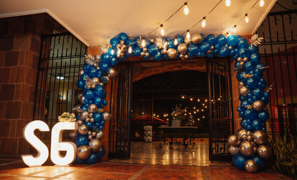 balloon decorations at a party