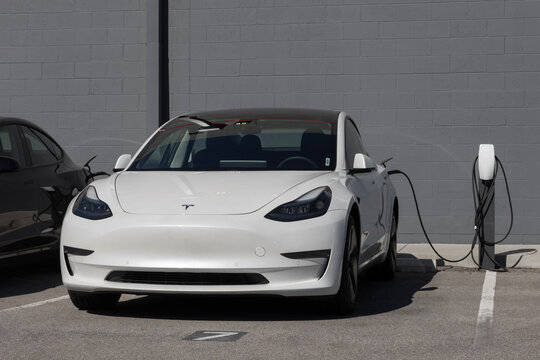 Used Tesla Model 3 display. With pricing concerns, Tesla is buying and selling preowned EV vehicles to meet demand. MY:2021